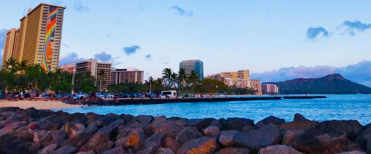 Waikiki 2 Bedrooms, 1 Bath, Free Parking, Sleep 6 Honolulu Exterior photo