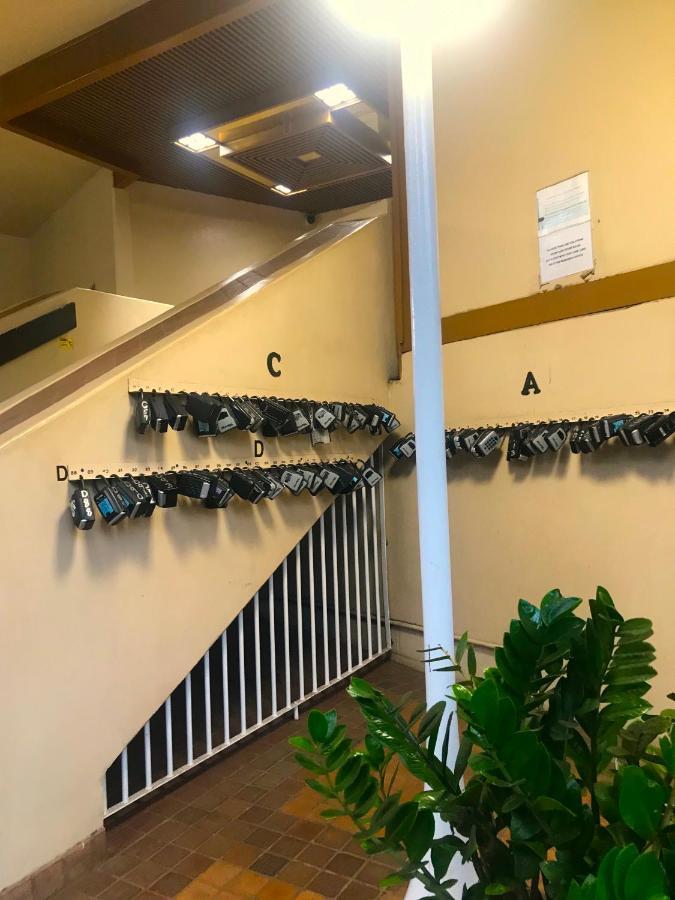 Waikiki 2 Bedrooms, 1 Bath, Free Parking, Sleep 6 Honolulu Exterior photo