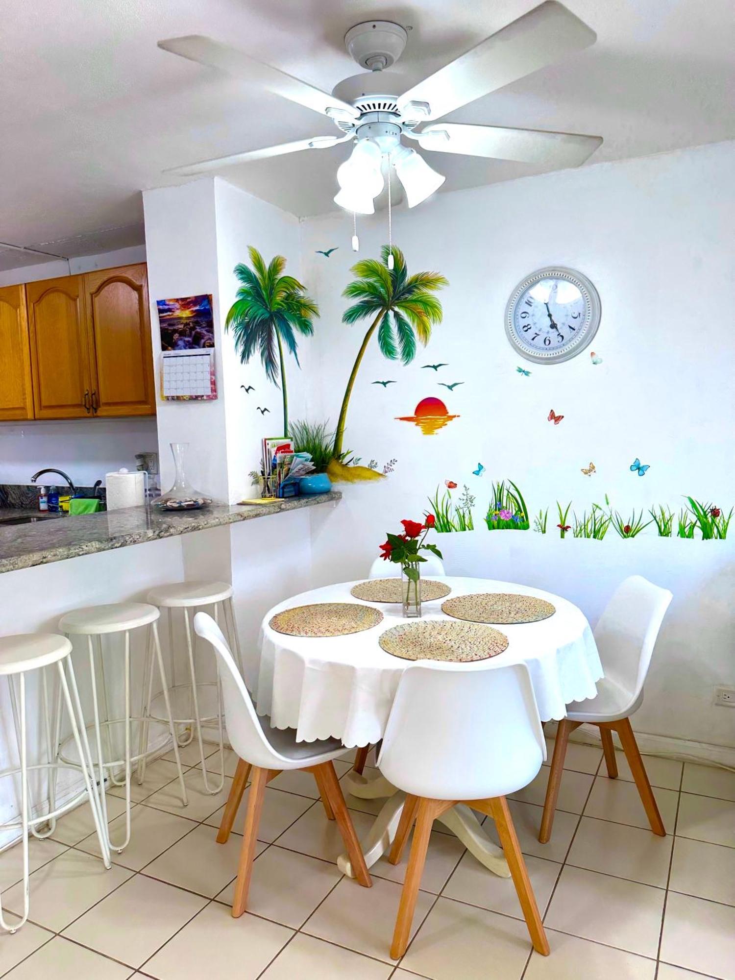 Waikiki 2 Bedrooms, 1 Bath, Free Parking, Sleep 6 Honolulu Exterior photo