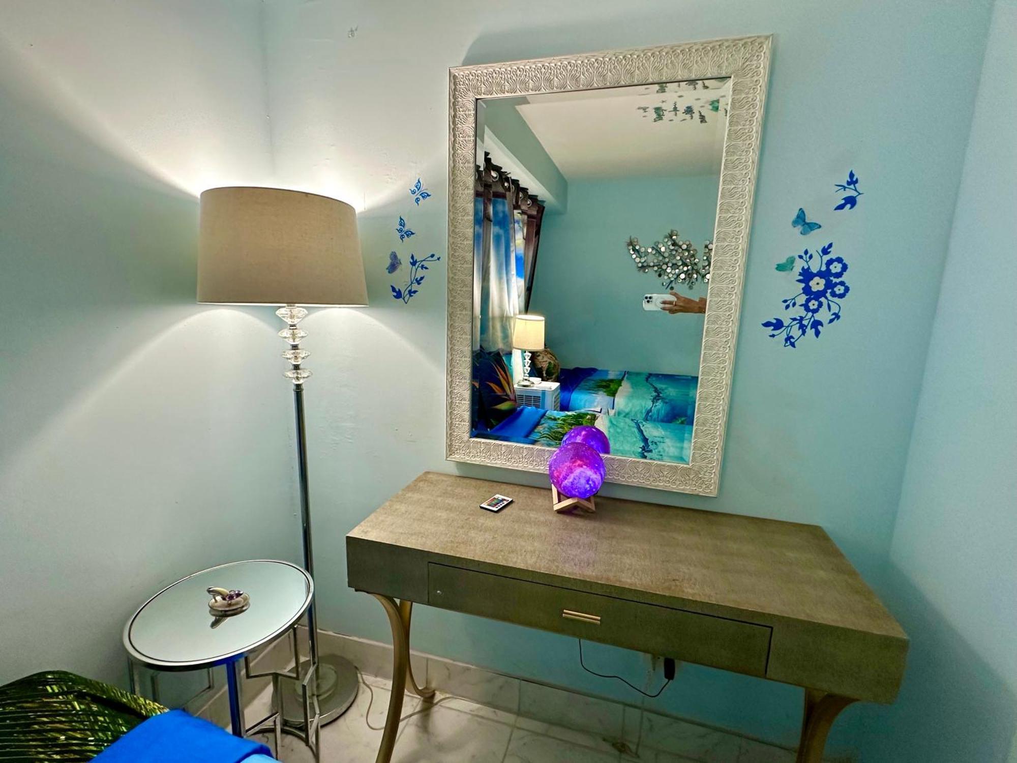 Waikiki 2 Bedrooms, 1 Bath, Free Parking, Sleep 6 Honolulu Exterior photo